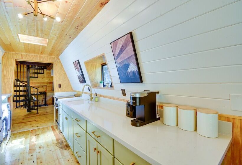 Near Prescott Nat L Forest:  The Hygge Hideaway