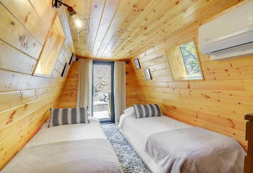 Near Prescott Nat L Forest:  The Hygge Hideaway