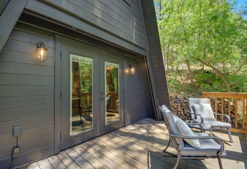 Near Prescott Nat L Forest:  The Hygge Hideaway