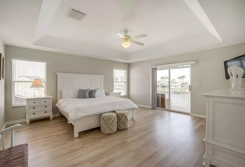 Waterfront Retreat W/ Pool On Caloosahatchee River