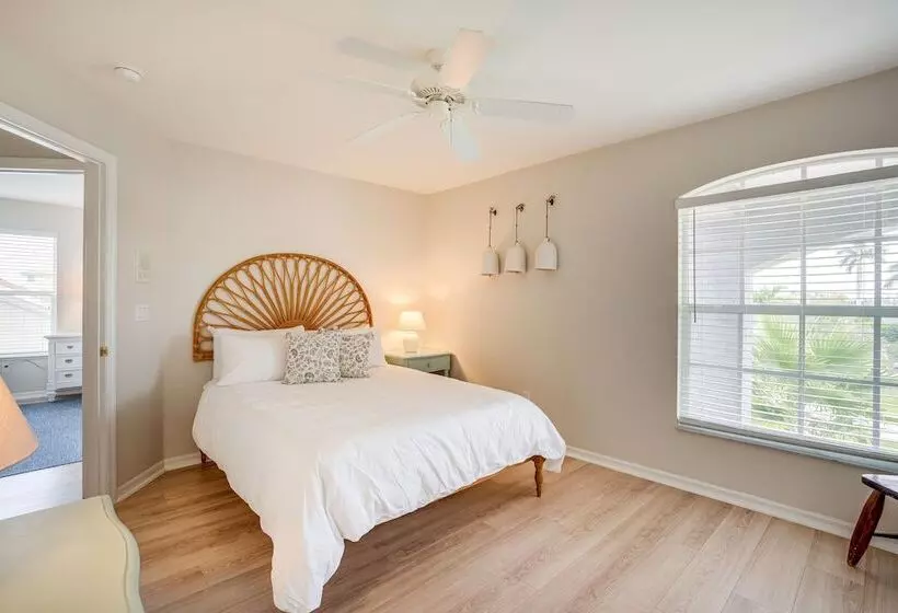 Waterfront Retreat W/ Pool On Caloosahatchee River