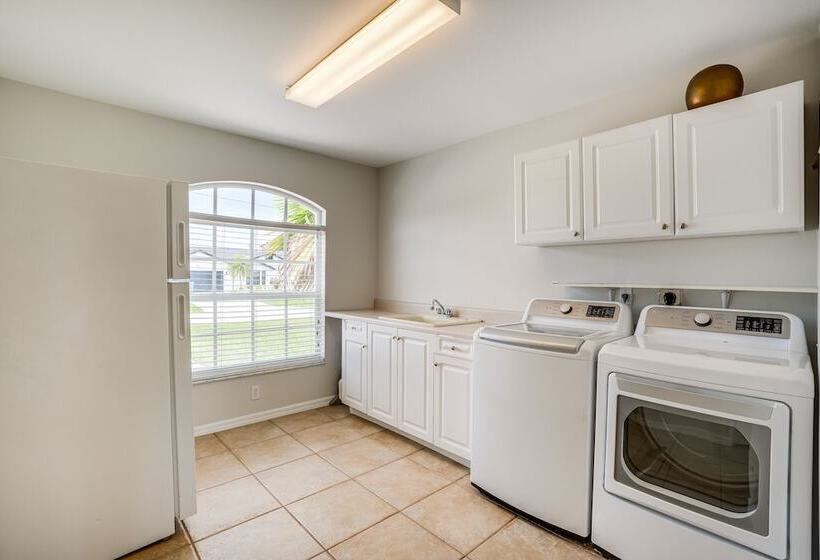 Waterfront Retreat W/ Pool On Caloosahatchee River