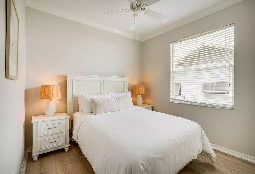 Waterfront Retreat W/ Pool On Caloosahatchee River