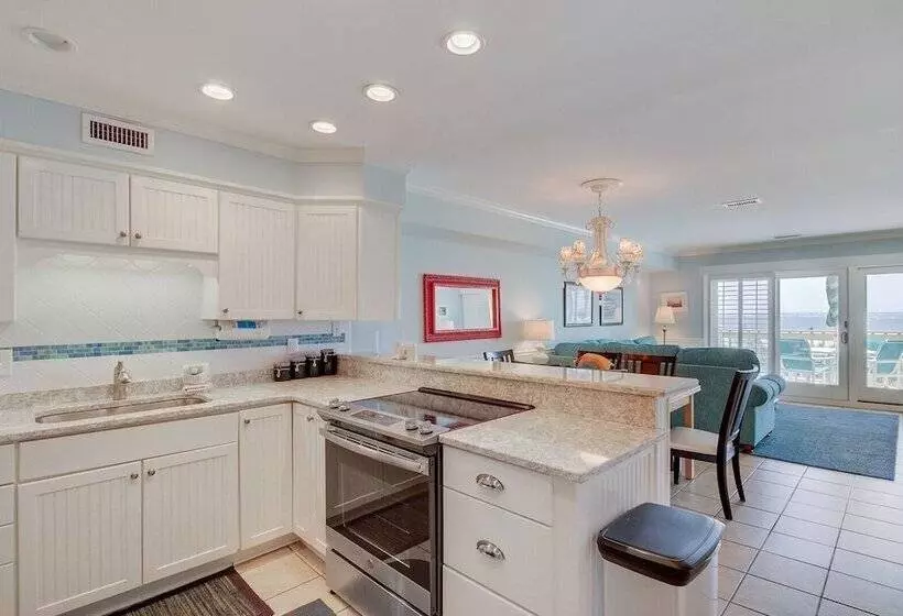 11d Mariners Walk By Avantstay Oceanfront Living Amazing Views! Communal Pool