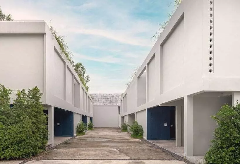 Retkeilymaja Innlux Phuket