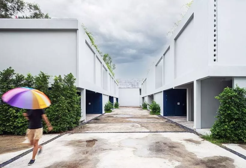 Retkeilymaja Innlux Phuket