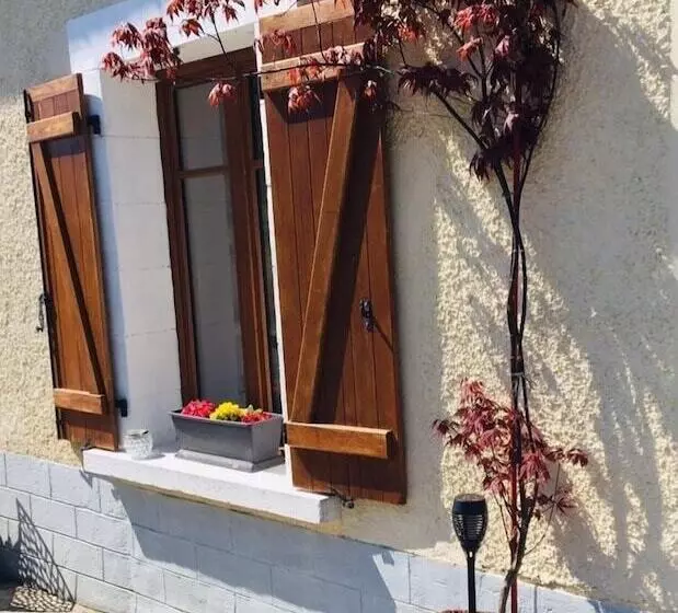 Aamiaismajoitus (B&B) 2 Rue Des Sources Fraiches