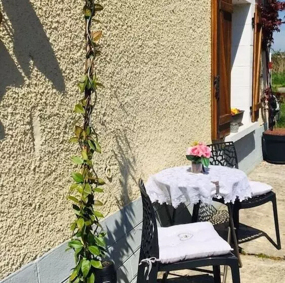 Aamiaismajoitus (B&B) 2 Rue Des Sources Fraiches