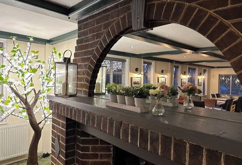 مبيت وإفطار The Fish And Anchor Inn
