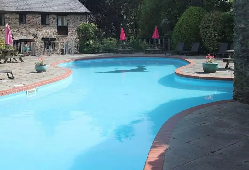 Charming 2 Bed Cottage In Modbury