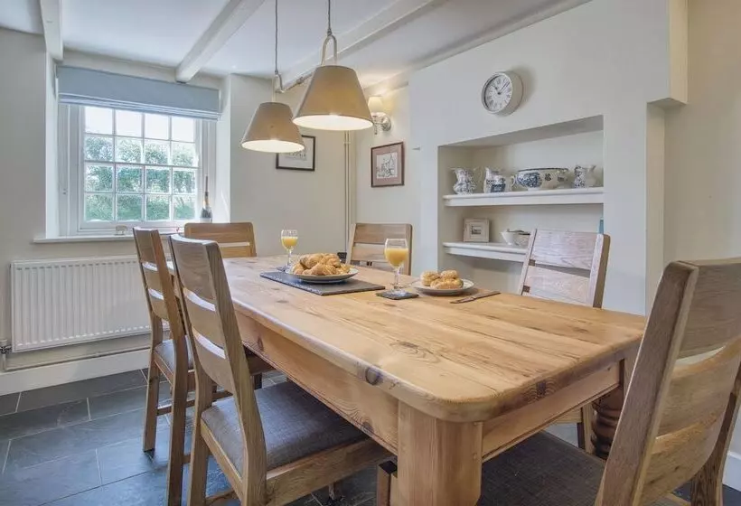 Dollars Cottage   4 Bed   Llangennith