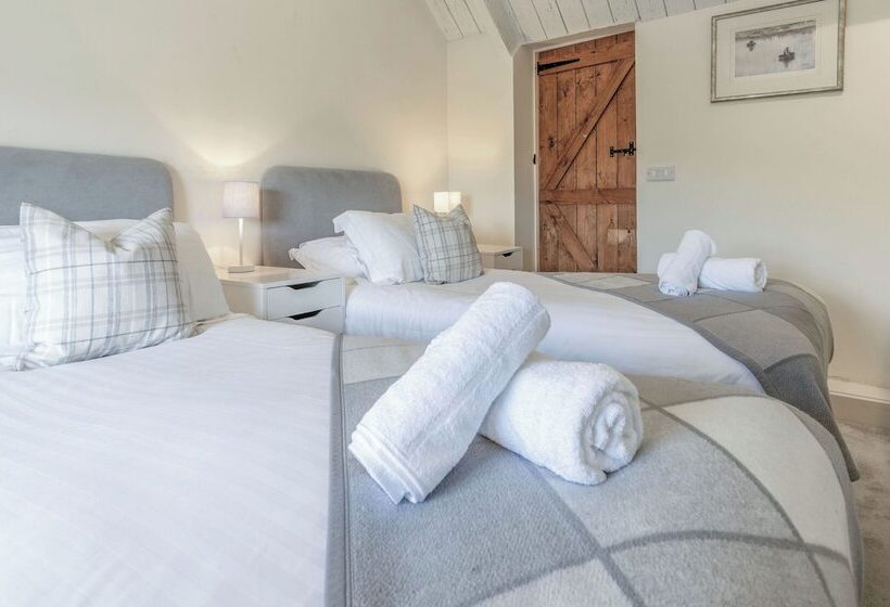 Dollars Cottage   4 Bed   Llangennith