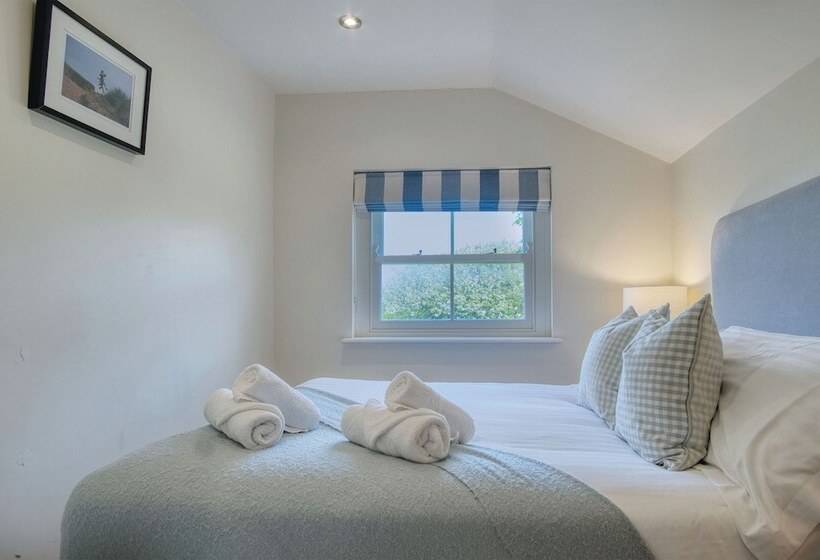 Dollars Cottage   4 Bed   Llangennith