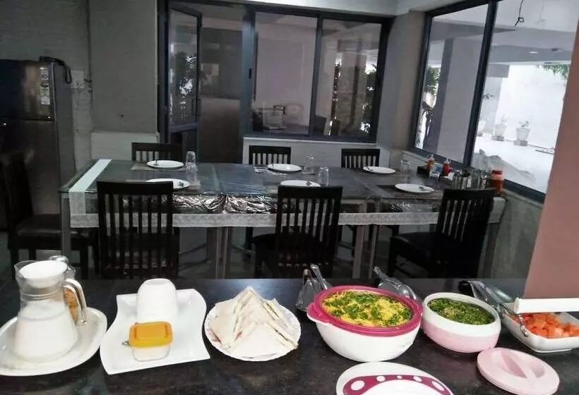 Hotelli 10blossoms Signature Service Apartment