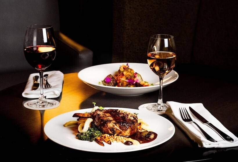 هتل The Fairmont Winnipeg Gold Experience