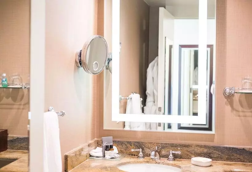 ホテル The Fairmont Winnipeg Gold Experience