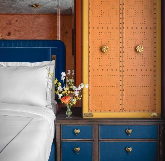 The Fifth Avenue Hotel