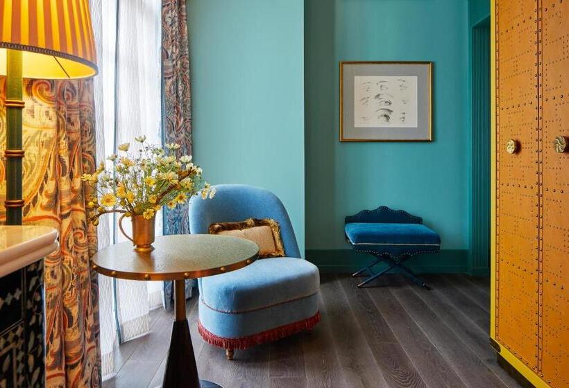 The Fifth Avenue Hotel