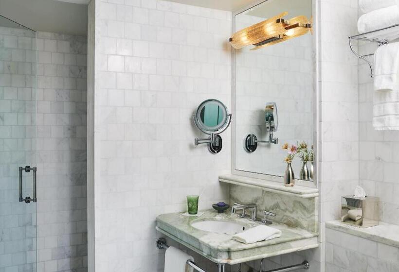 The Fifth Avenue Hotel