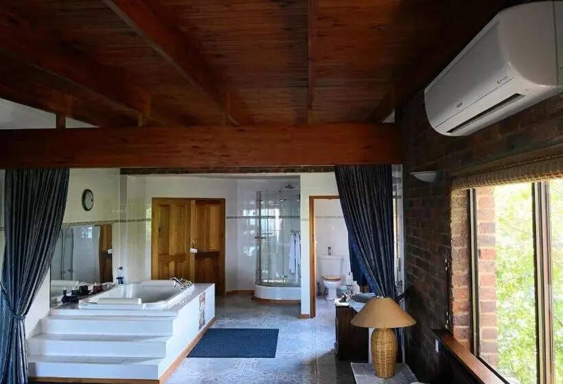 Hotelli Tsitsikamma On Sea Resort