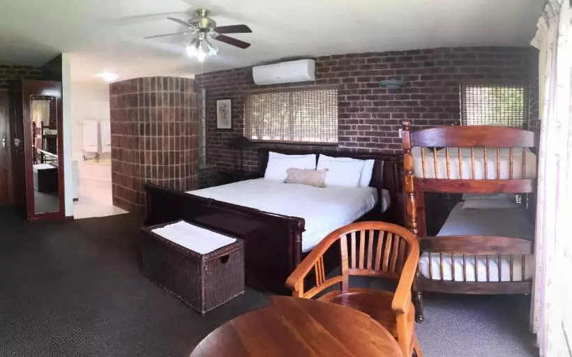 Hotelli Tsitsikamma On Sea Resort