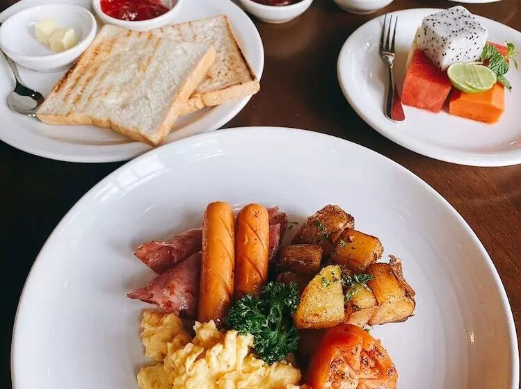 ホテル Wisma Ratchaburi