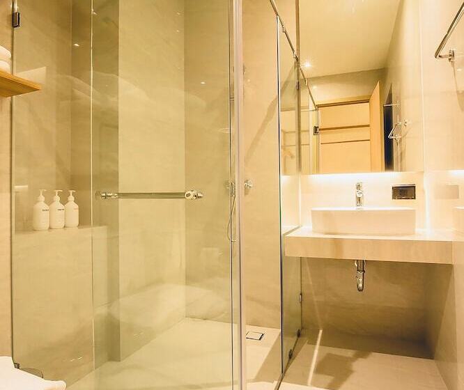 Hotel Wisma Ratchaburi