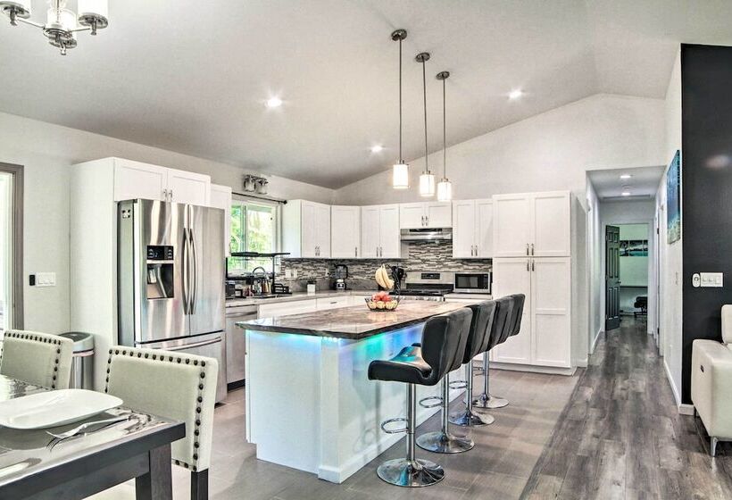 Luxury Hawaii Getaway: Close To Beach & Ocean