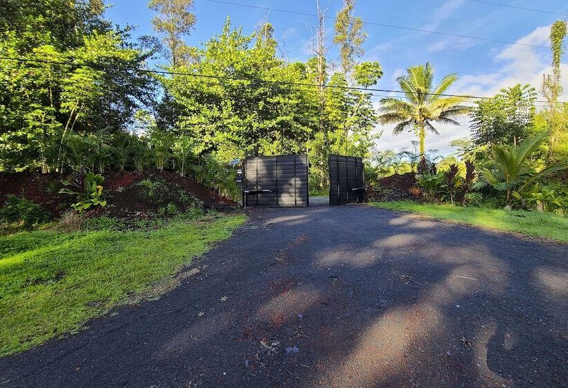 Luxury Hawaii Getaway: Close To Beach & Ocean