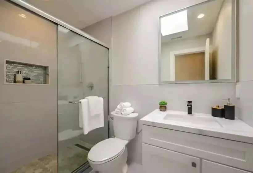 Majatalo 67 Alta Vista Way