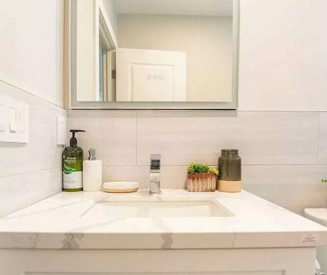 Majatalo 67 Alta Vista Way