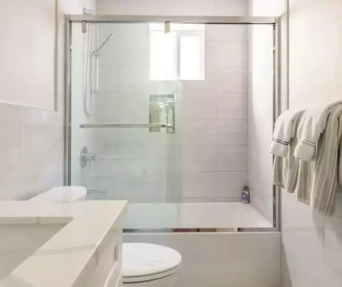 Majatalo 67 Alta Vista Way