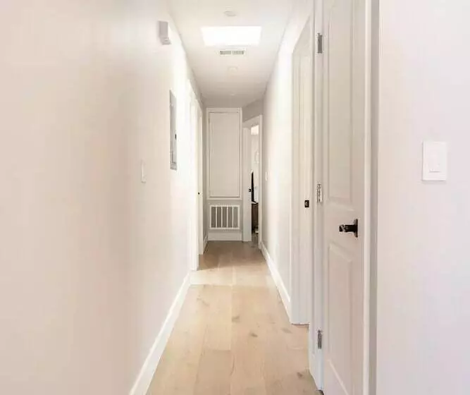 Majatalo 67 Alta Vista Way