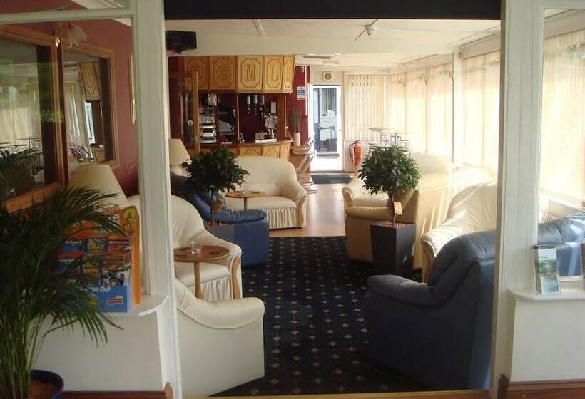 膳宿费 The Manian