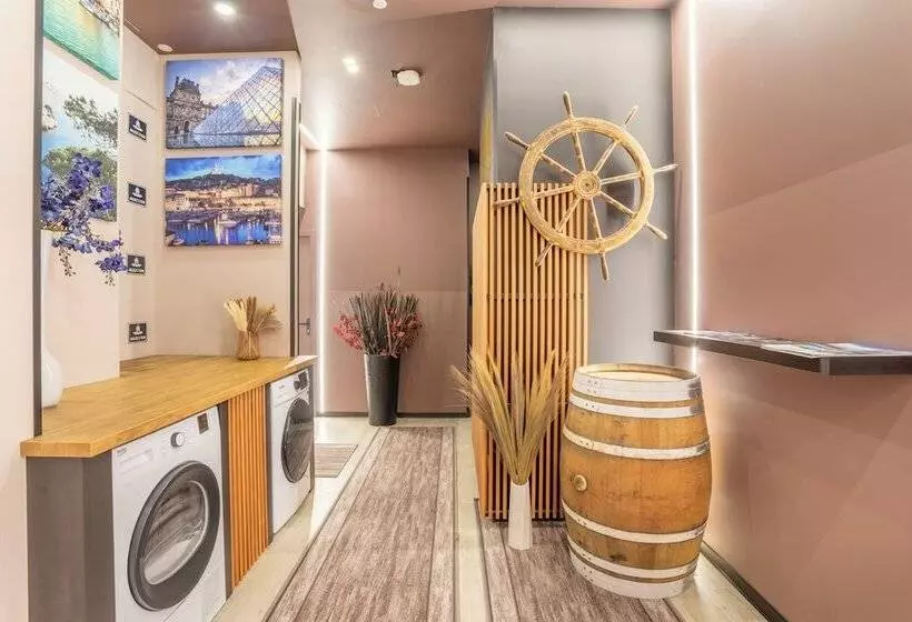 اقامتگاه Adira Résid Marseille Vieux Port