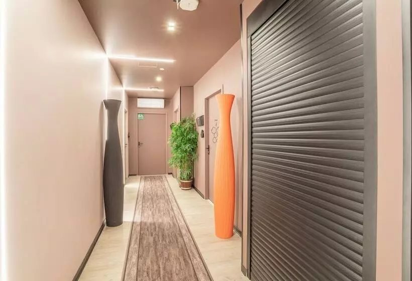 اقامتگاه Adira Résid Marseille Vieux Port