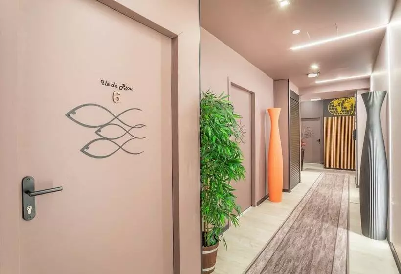 اقامتگاه Adira Résid Marseille Vieux Port