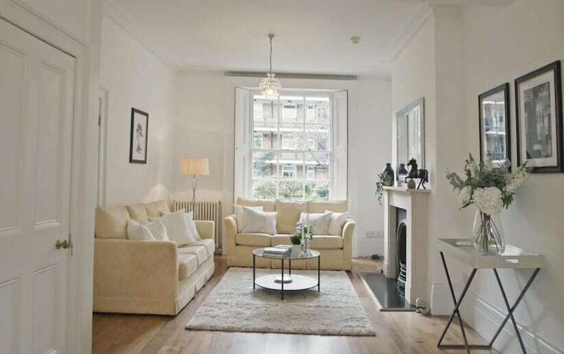 اقامتگاه Lovely 5 Bed House In London