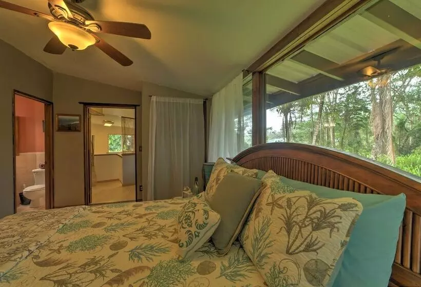 Tropical Cabana W/ Deck, Hot Tub & Lush Scenery!