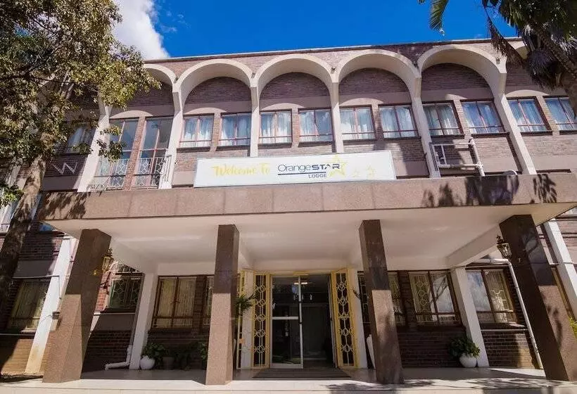 تختخواب و صبحانه Orangestar Lodge