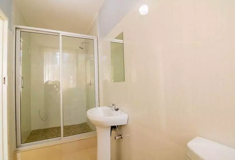 تختخواب و صبحانه Orangestar Lodge