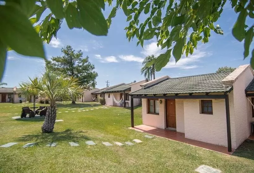 Hotelli Arapey Oasis Termal