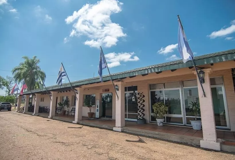 Hotelli Arapey Oasis Termal