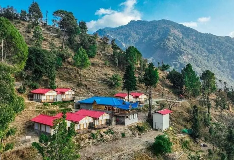 Hotelli Buransh Valley Resort