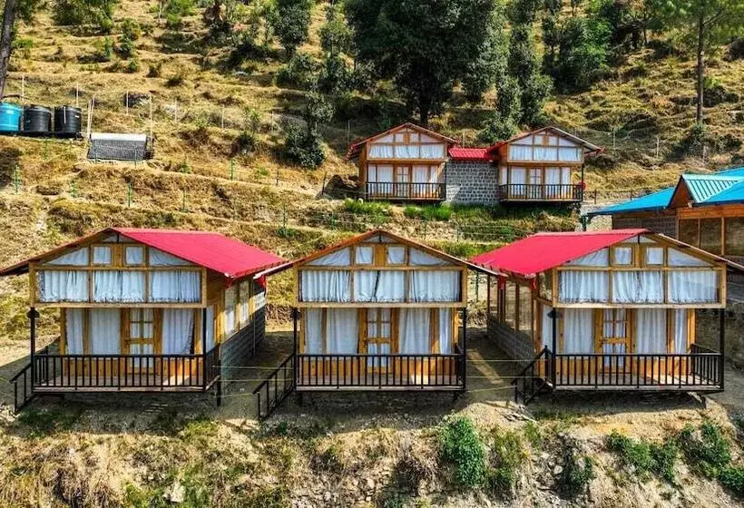 Hotelli Buransh Valley Resort