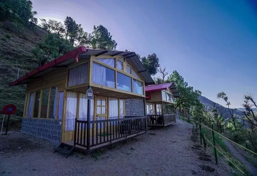 Hotelli Buransh Valley Resort