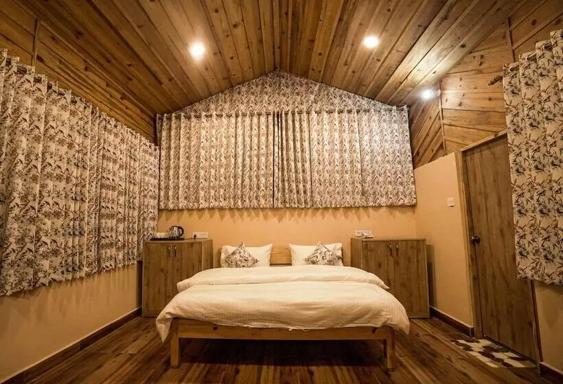 Hotelli Buransh Valley Resort