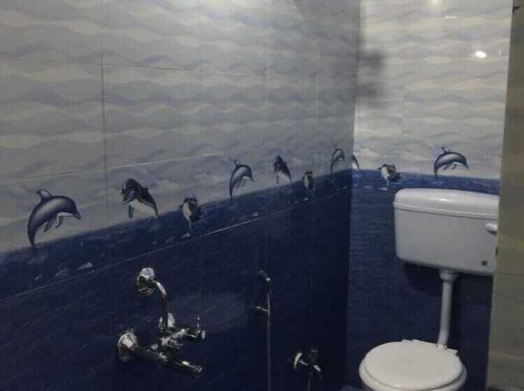 هتل Emerald Homes