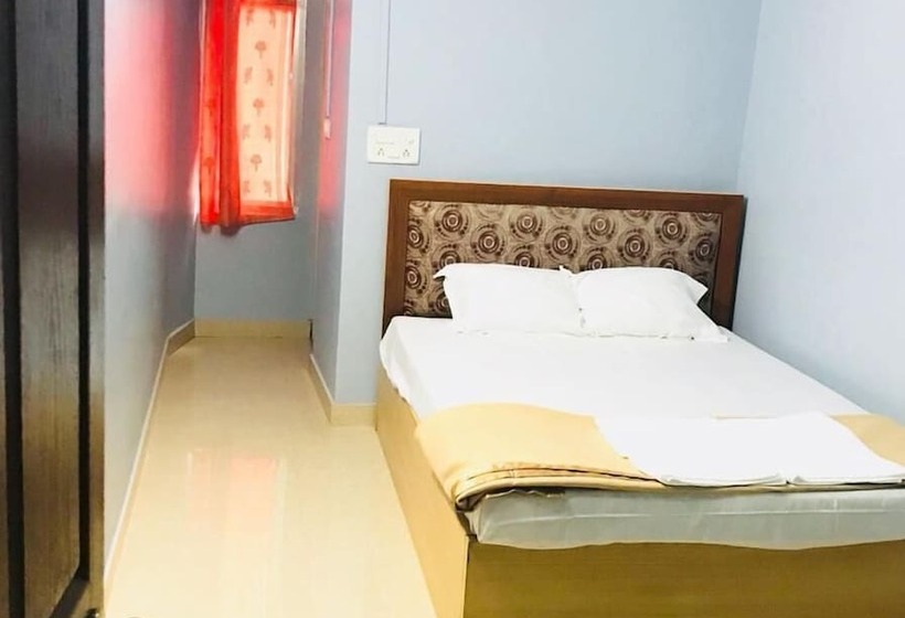 هتل Emerald Homes