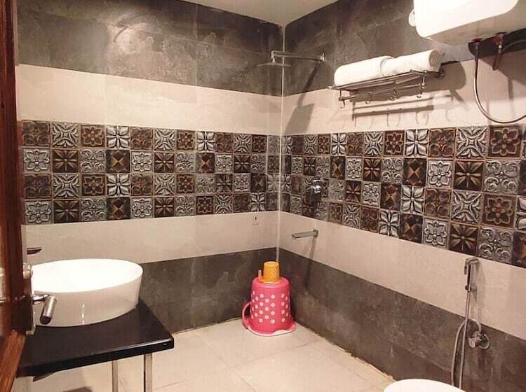 Hotel Forest View And Restaurant